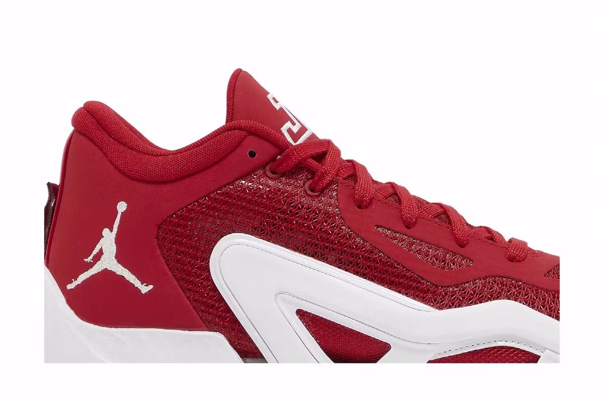 Air Jordan Tatum 1 TB University Red, view 3