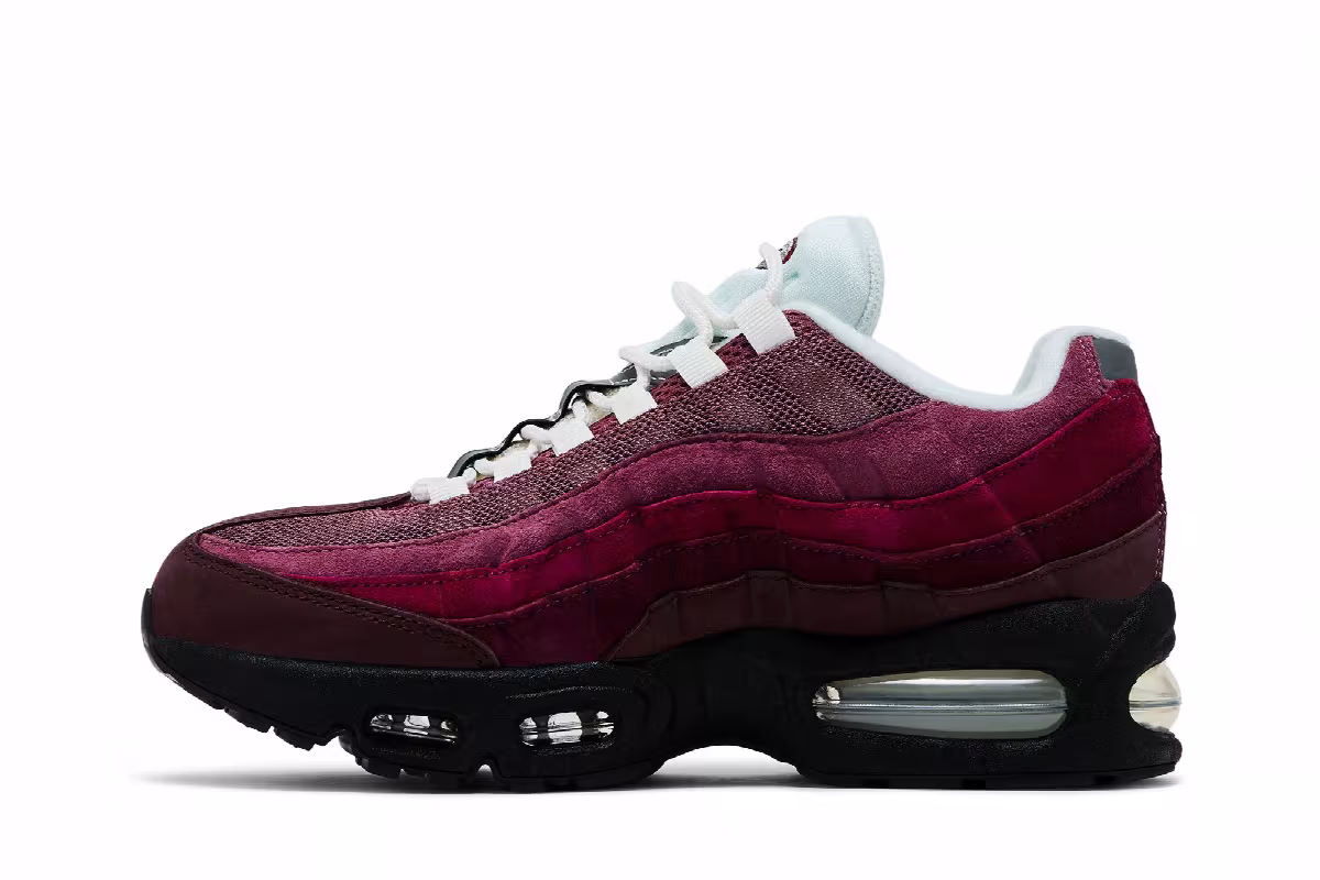 Kith x Nike Air Max 95 GS El Dorado, view 4