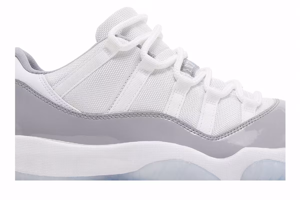 Air Jordan 11 Low Cement Grey, view 3