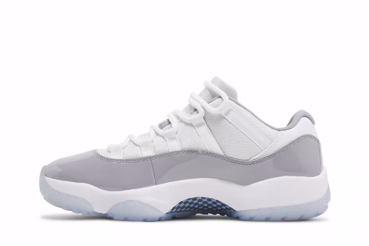 Air Jordan 11 Low Cement Grey, view 4