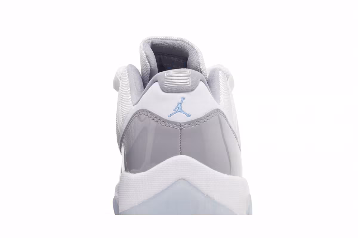 Air Jordan 11 Low Cement Grey, view 8