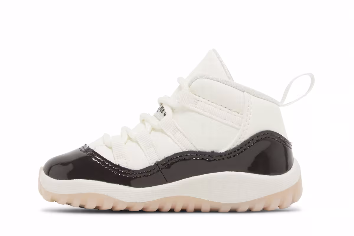 Air Jordan 11 TD Neapolitan, view 4