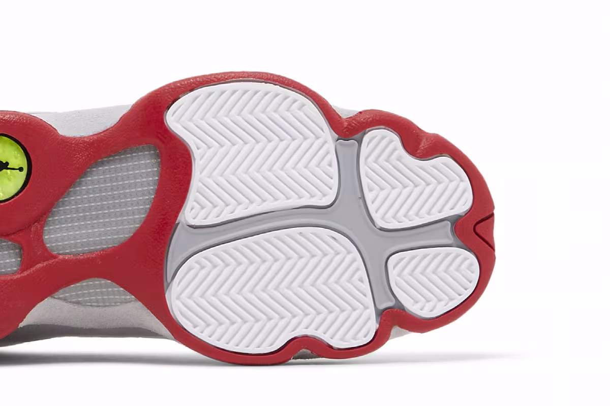 Air Jordan 13 GS White Wolf Grey, view 6