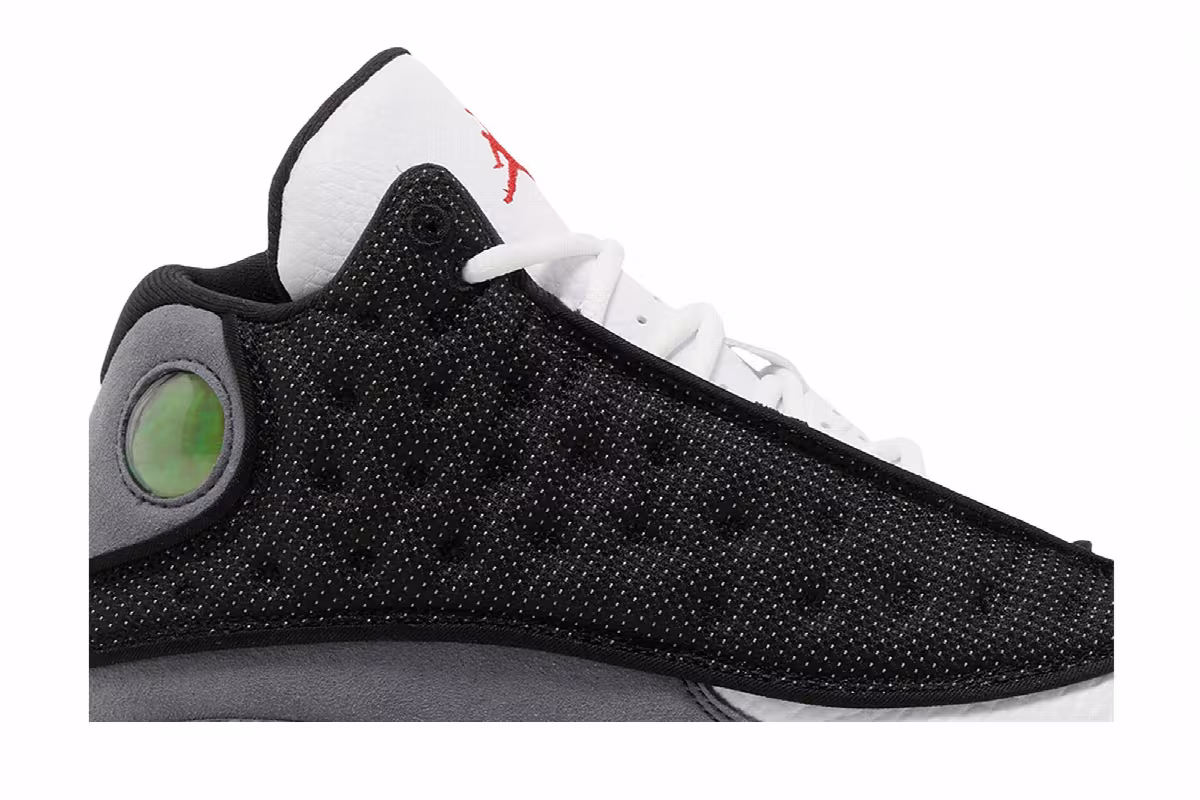 Air Jordan 13 GS Black Flint, view 3