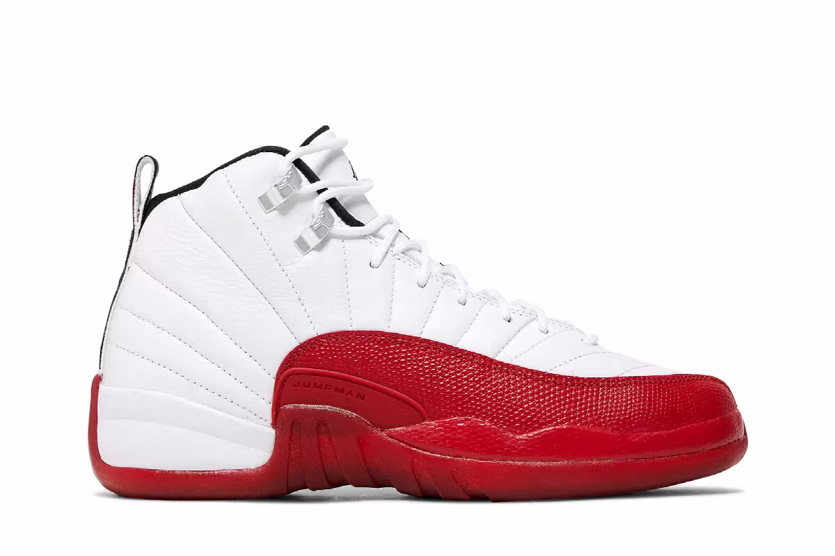 Air Jordan 12 GS Cherry 2023, view 2