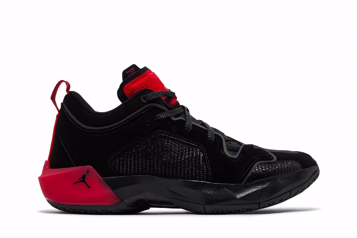 Air Jordan 37 Low Stunt, view 2
