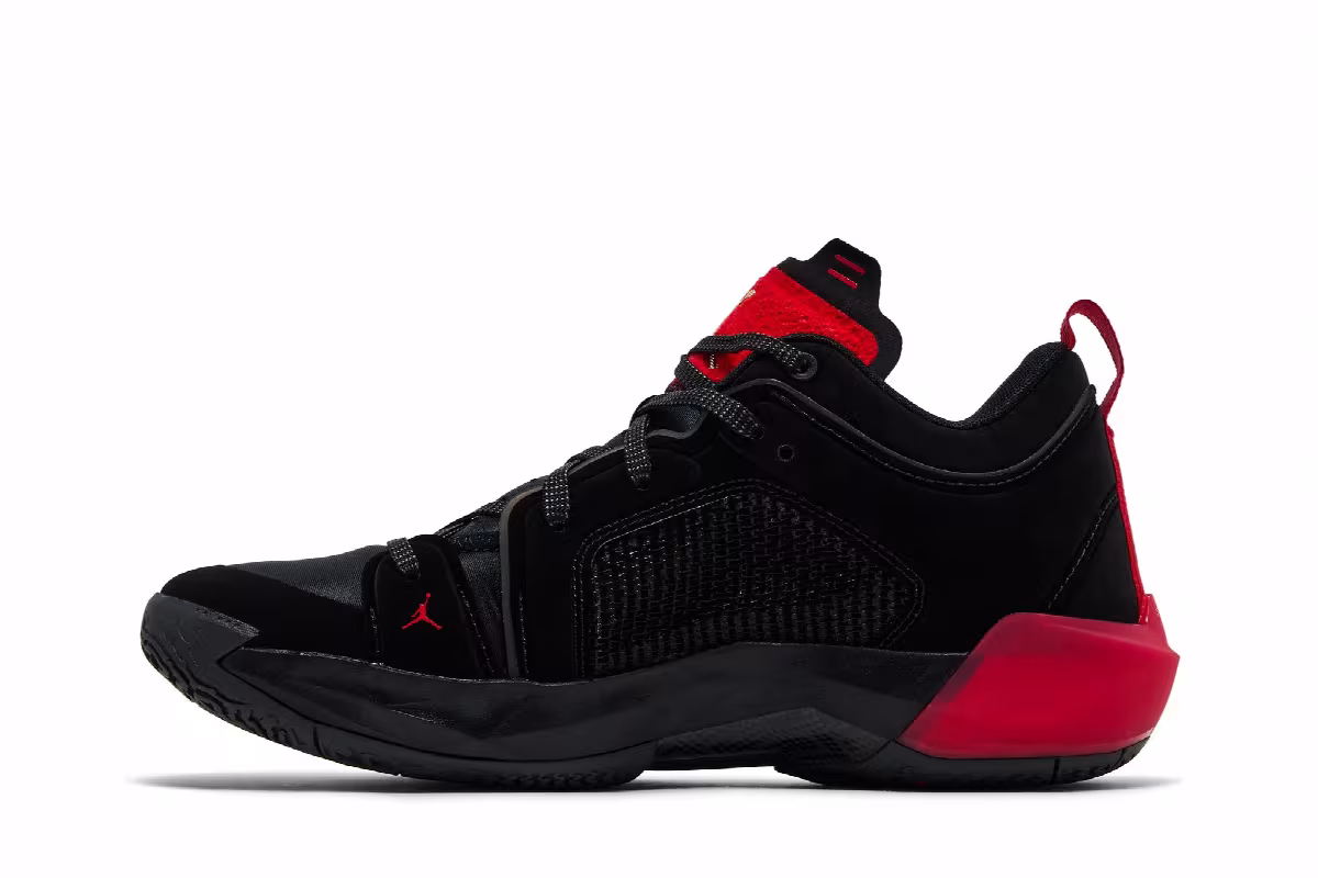 Air Jordan 37 Low Stunt, view 4