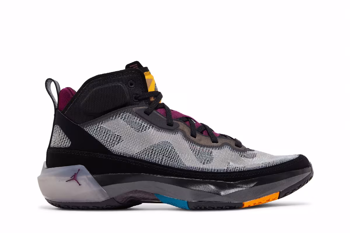 Air Jordan 37 Bordeaux, view 2