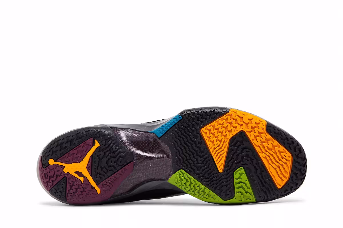 Air Jordan 37 Bordeaux, view 5