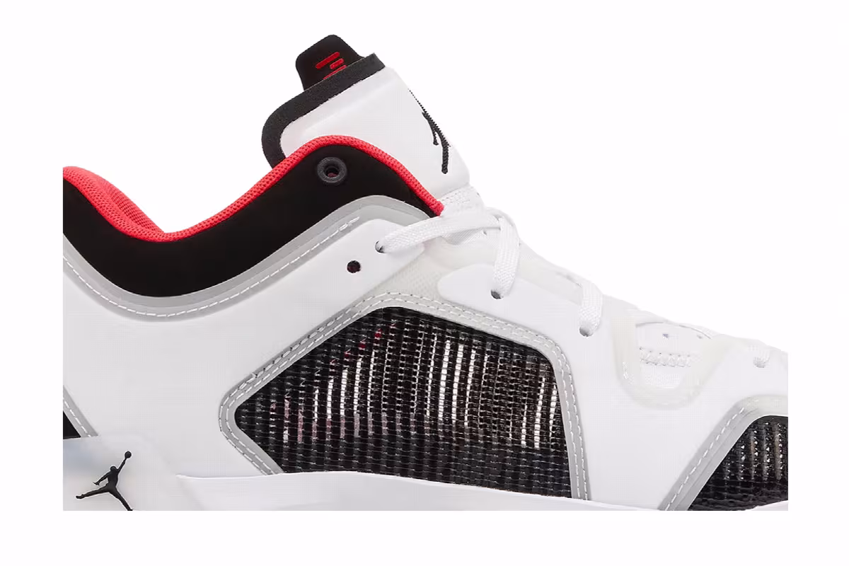 Air Jordan 37 Low PF Siren Red, view 3