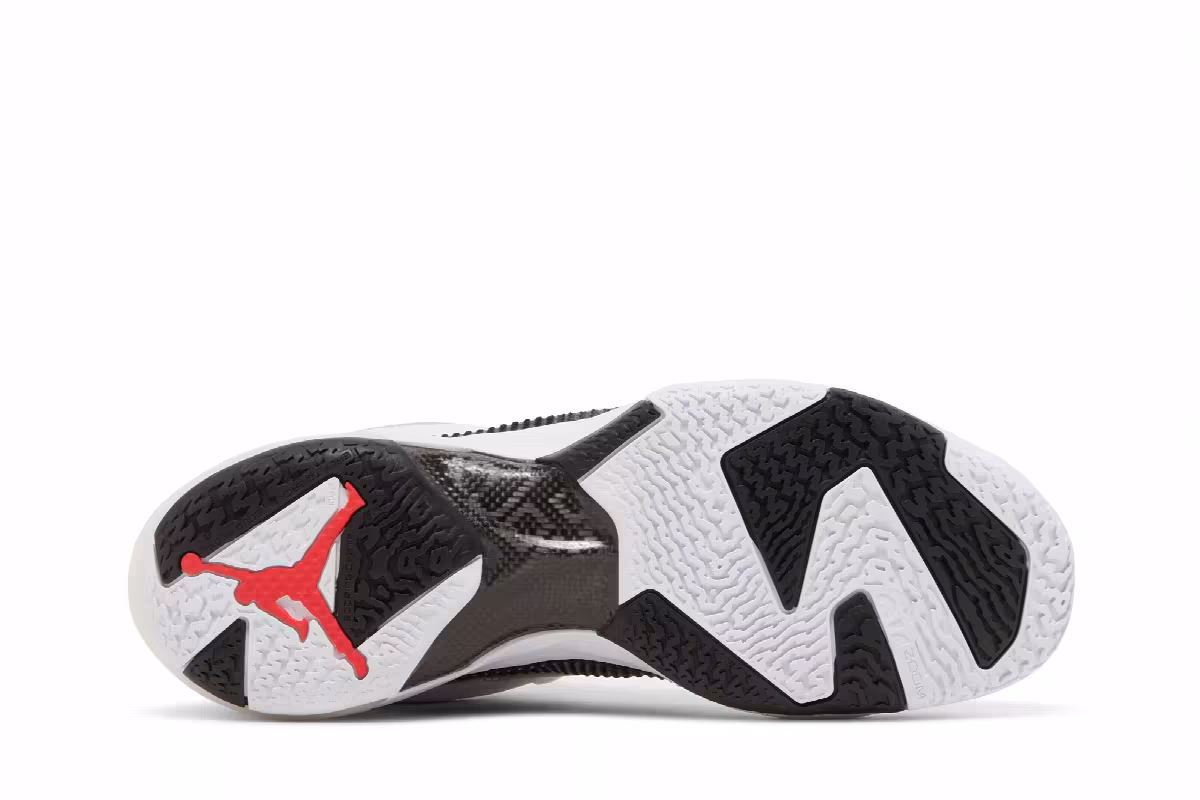 Air Jordan 37 Low PF Siren Red, view 5