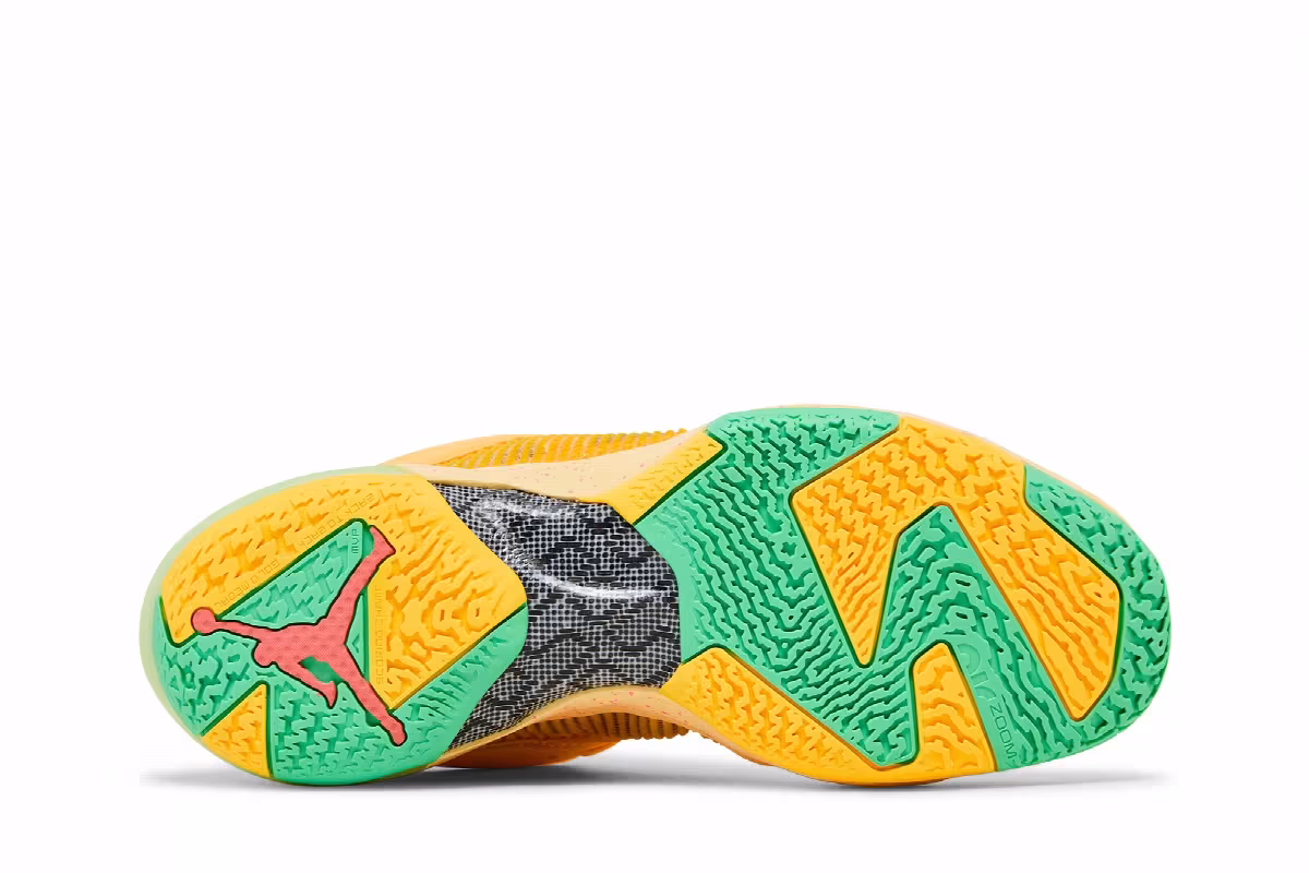 Air Jordan 37 Low EYBL, view 5