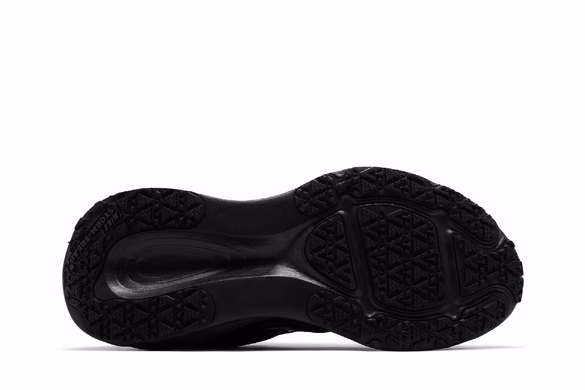 Nike Vomero 18 GORE-TEX Reflective Black Anthracite, view 5