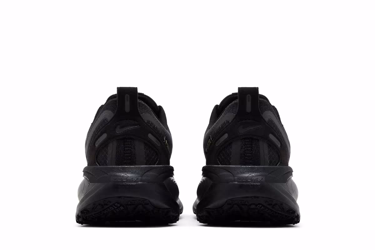 Nike Vomero 18 GORE-TEX Reflective Black Anthracite, view 7