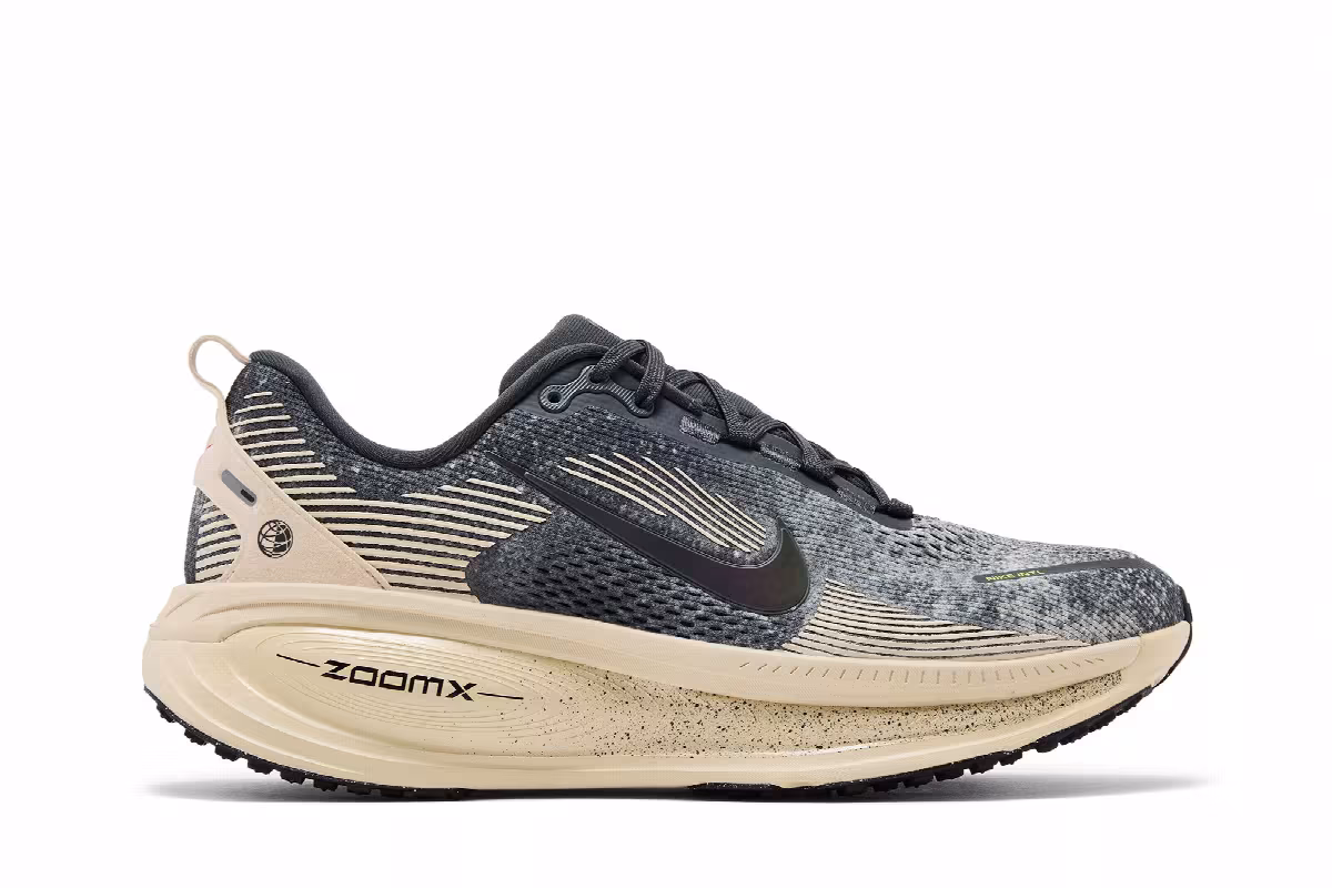 Nike Vomero 18 Oatmeal Anthracite, view 2