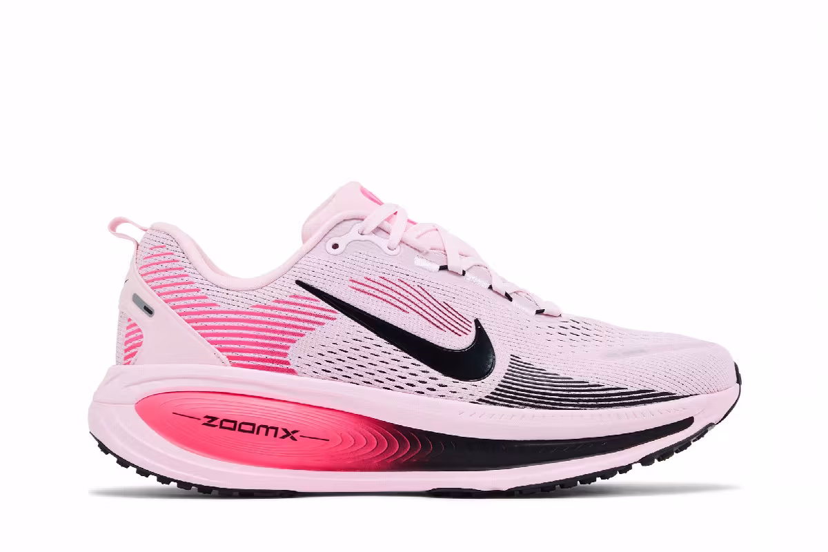 Nike Vomero 18 Pink Foam/Hyper Pink/Black, view 2