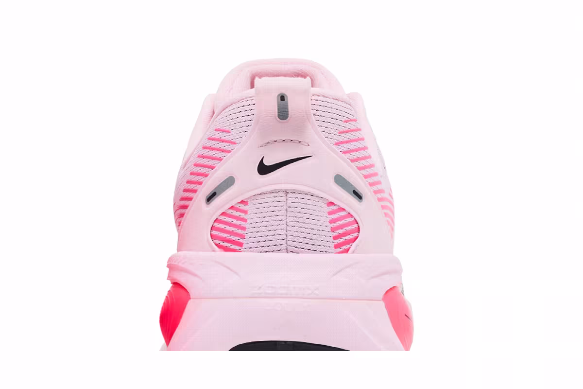 Nike Vomero 18 Pink Foam/Hyper Pink/Black, view 8