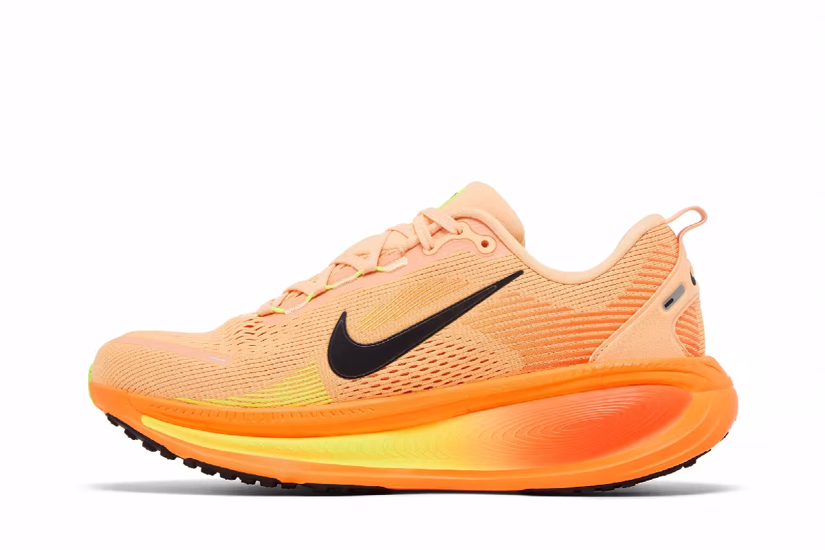 Nike Vomero 18 Orange Chalk, view 4