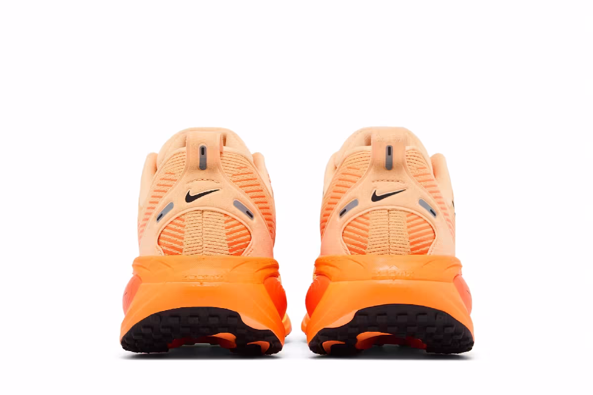 Nike Vomero 18 Orange Chalk, view 7