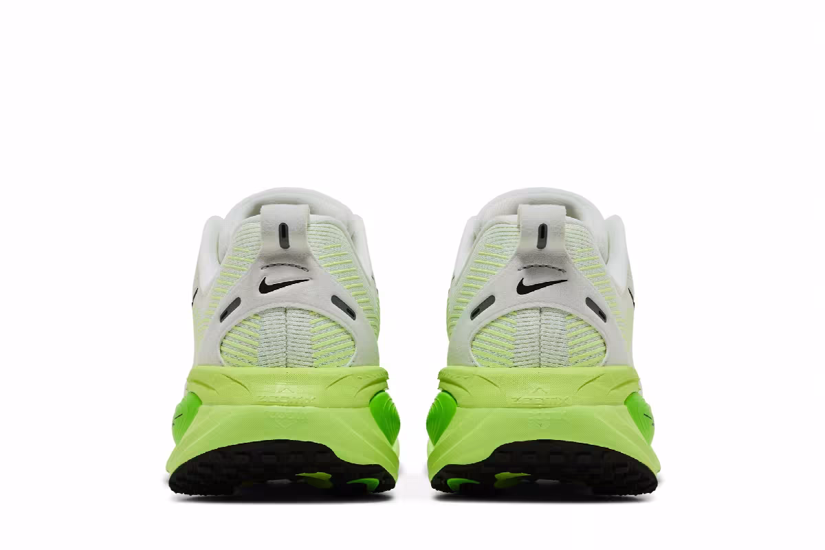 Nike Vomero 18 Electric Green, view 7