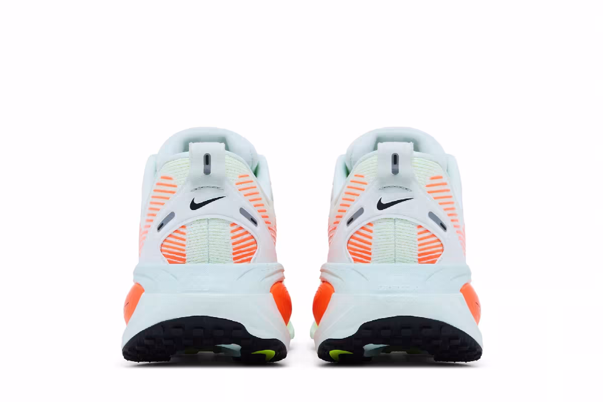 Nike Vomero 18 Barely Green Hyper Crimson, view 7
