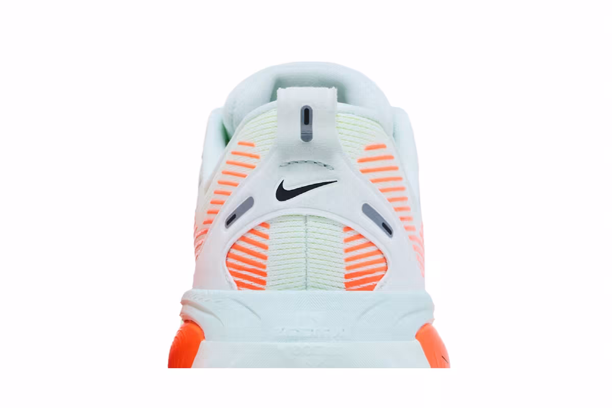 Nike Vomero 18 Barely Green Hyper Crimson, view 8