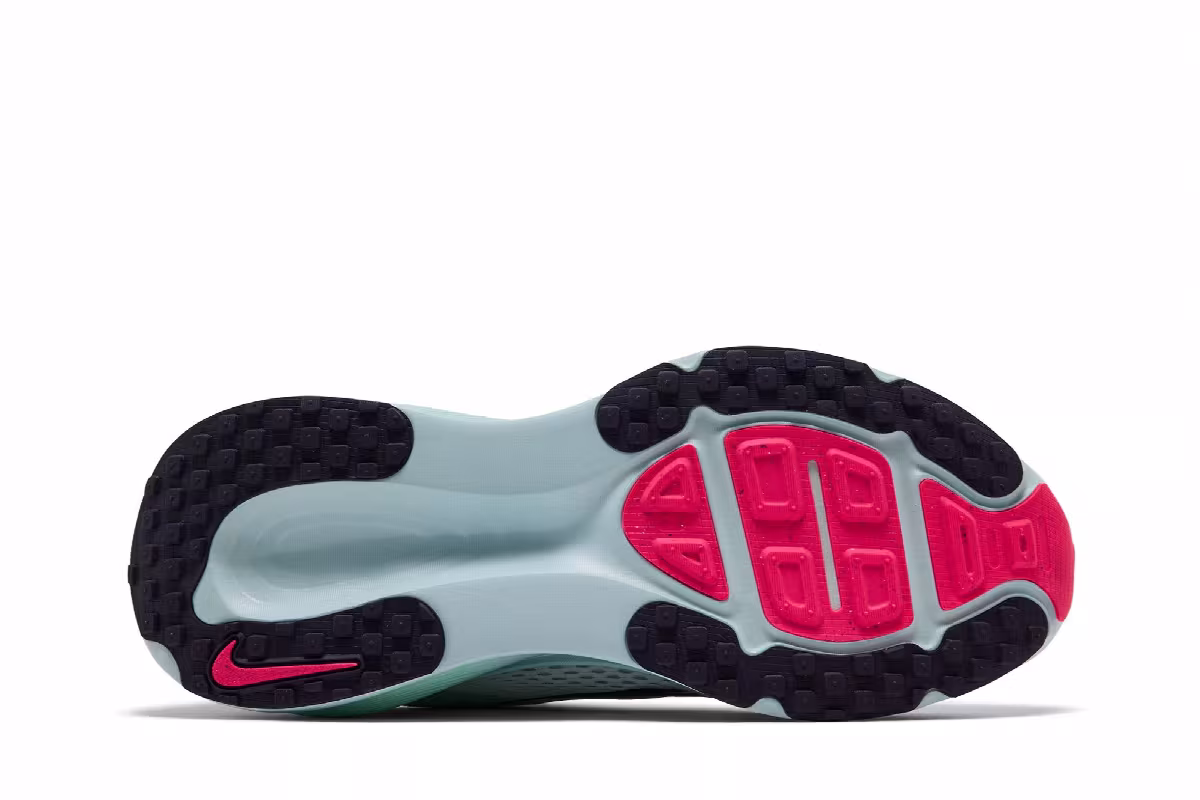Nike Vomero 18 White Glacier Blue, view 5