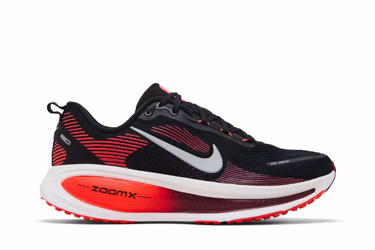 Nike Vomero 18 Black Bright Crimson, view 2