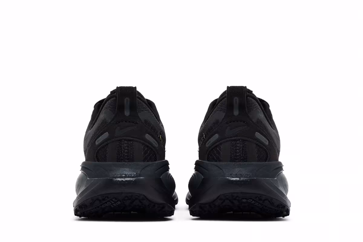 Nike Women's Vomero 18 GORE-TEX Black/Anthracite, view 7