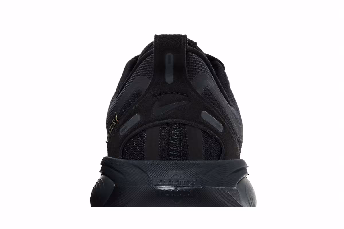 Nike Women's Vomero 18 GORE-TEX Black/Anthracite, view 8