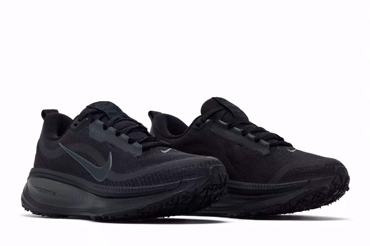 Nike Women's Vomero 18 GORE-TEX Black/Anthracite, view 9