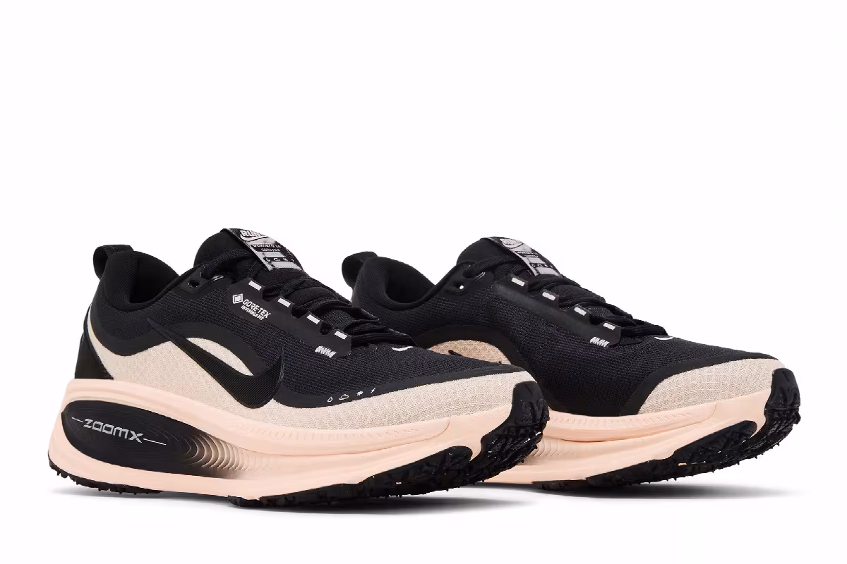 Nike Women's Vomero 18 GORE-TEX Black/Crimson Tint/Black/Black, view 9