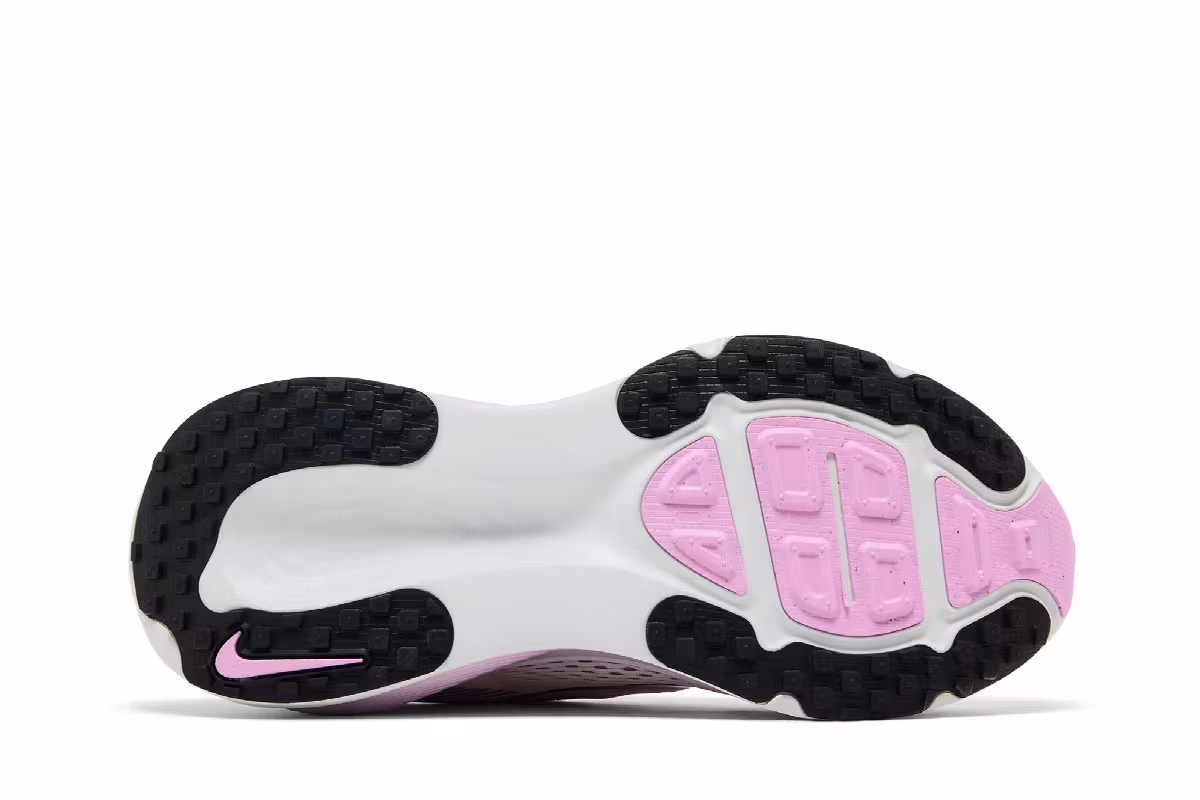 Nike Women's Vomero 18 Sail Doll, view 5