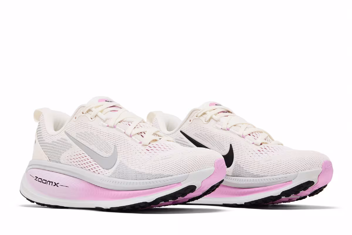 Nike Women's Vomero 18 Sail Doll, view 9