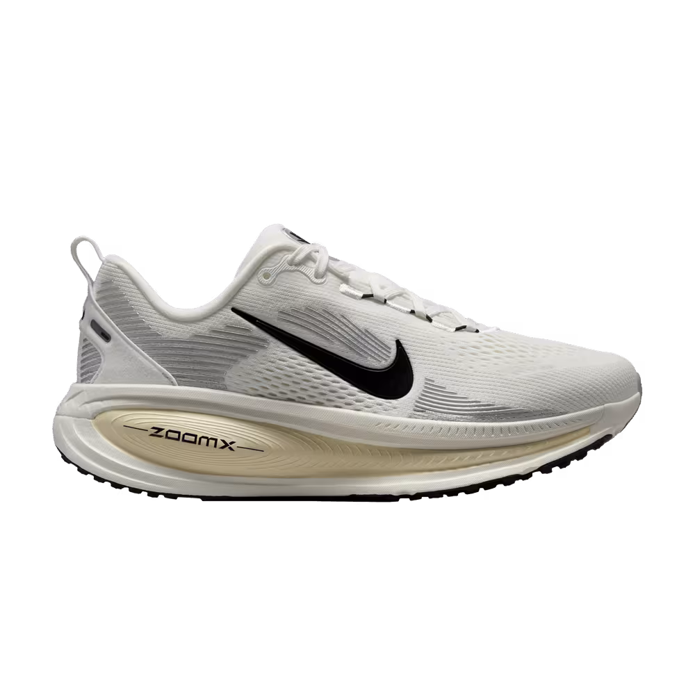 Nike Women's Vomero 18 Coconut Milk