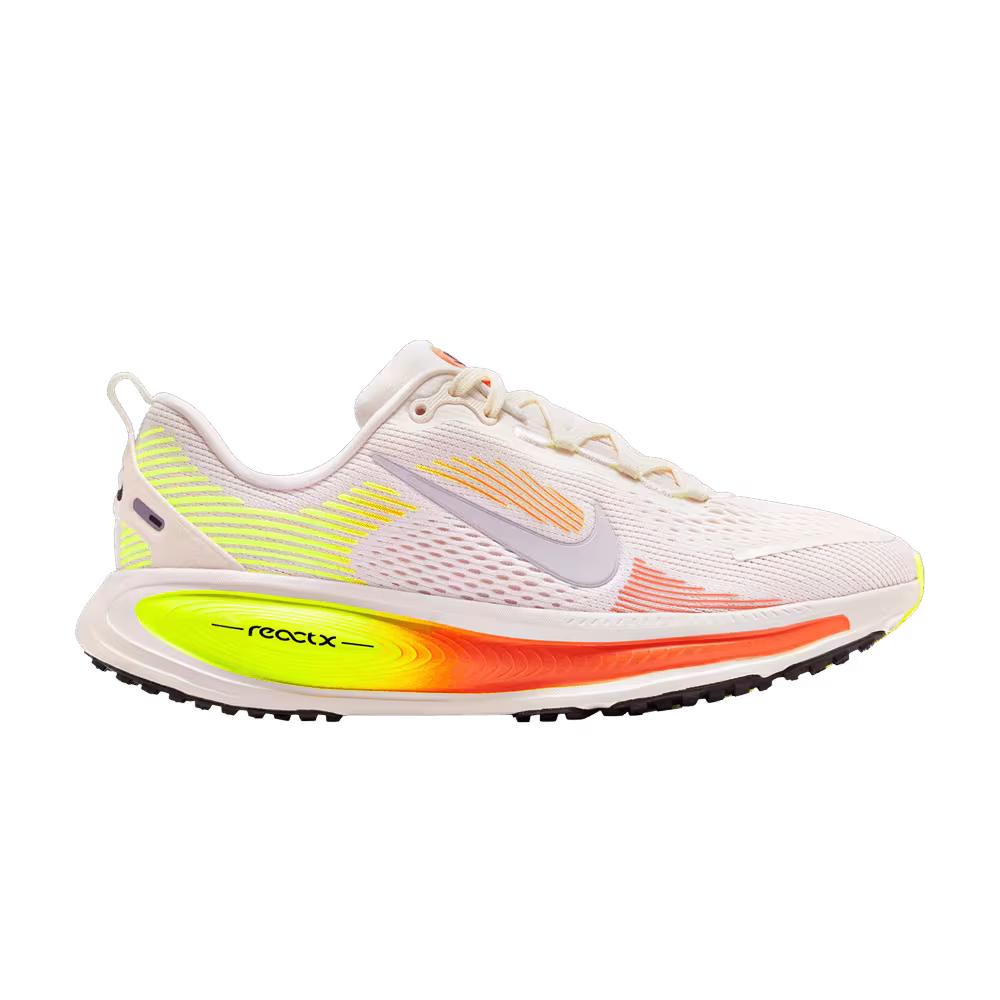 Nike Vomero 18 GS Phantom Hyper Crimson