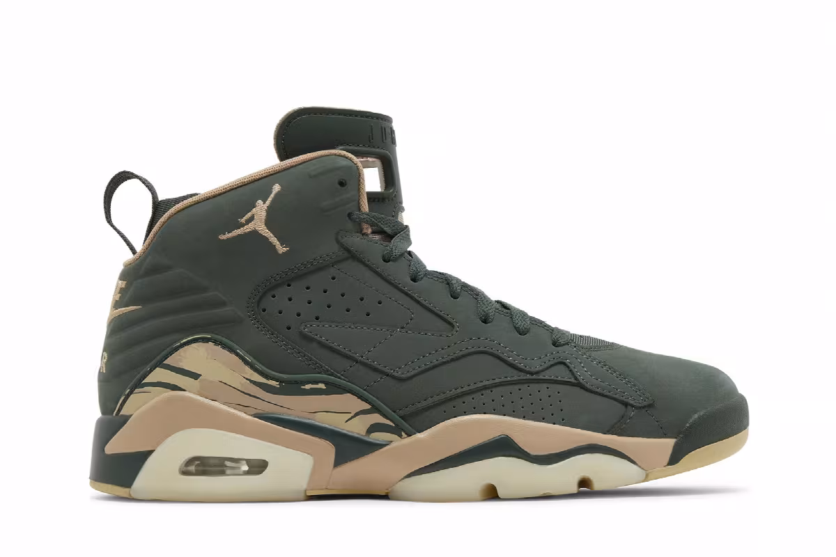 Air Jordan Women's Jordan MVP Galactic Jade, view 2
