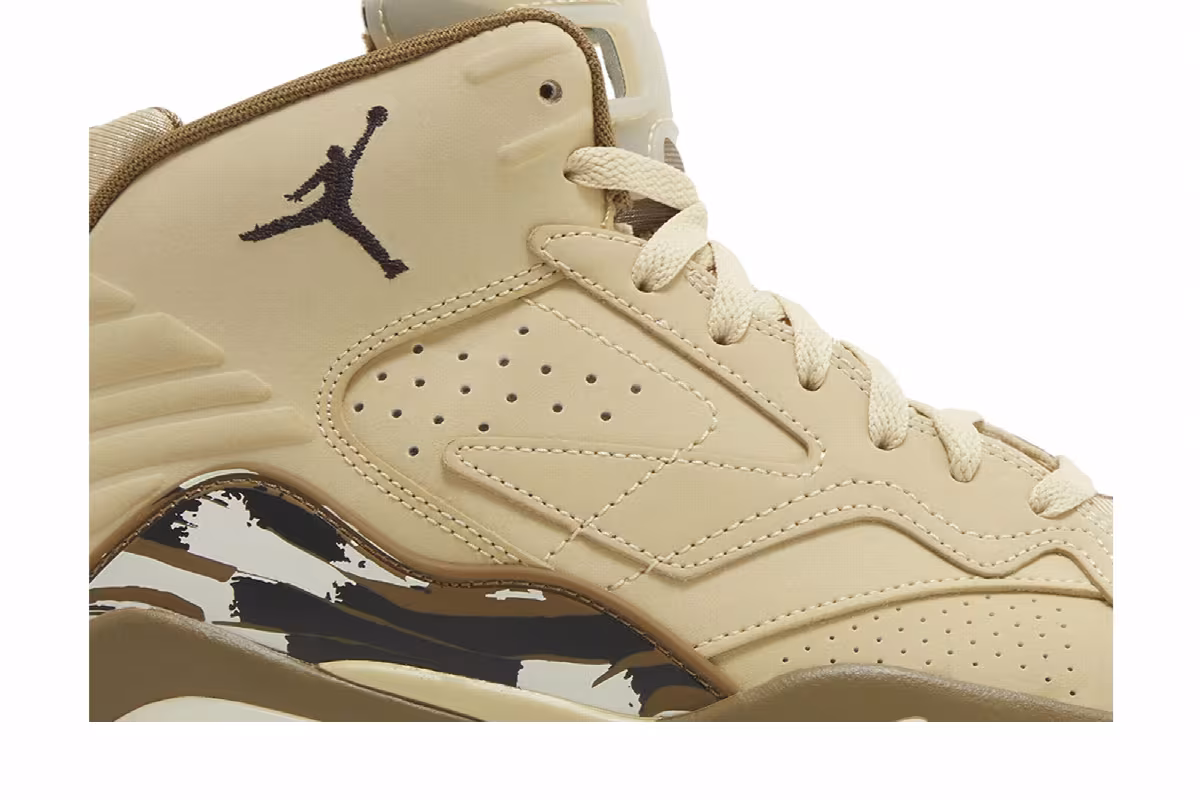 Air Jordan Women's Jordan MVP Team Gold, view 3