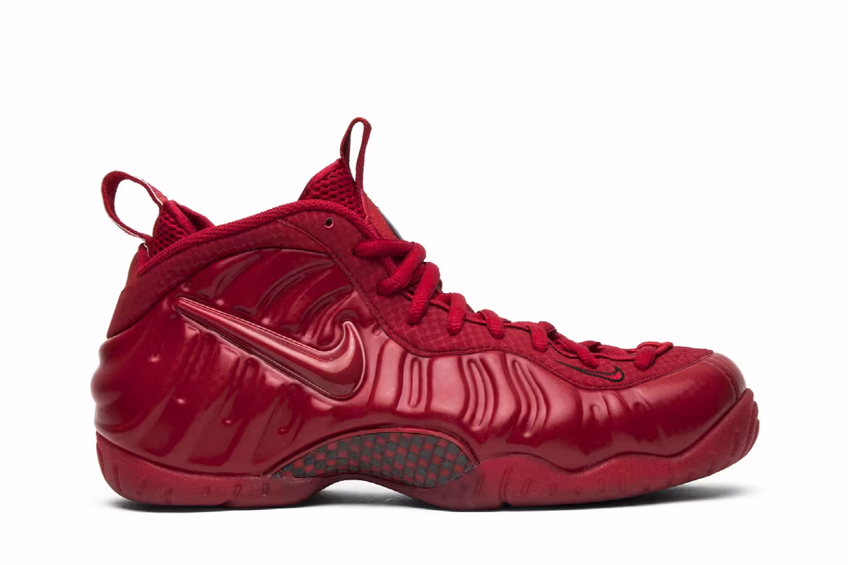 Nike Air Foamposite Pro red october, view 2