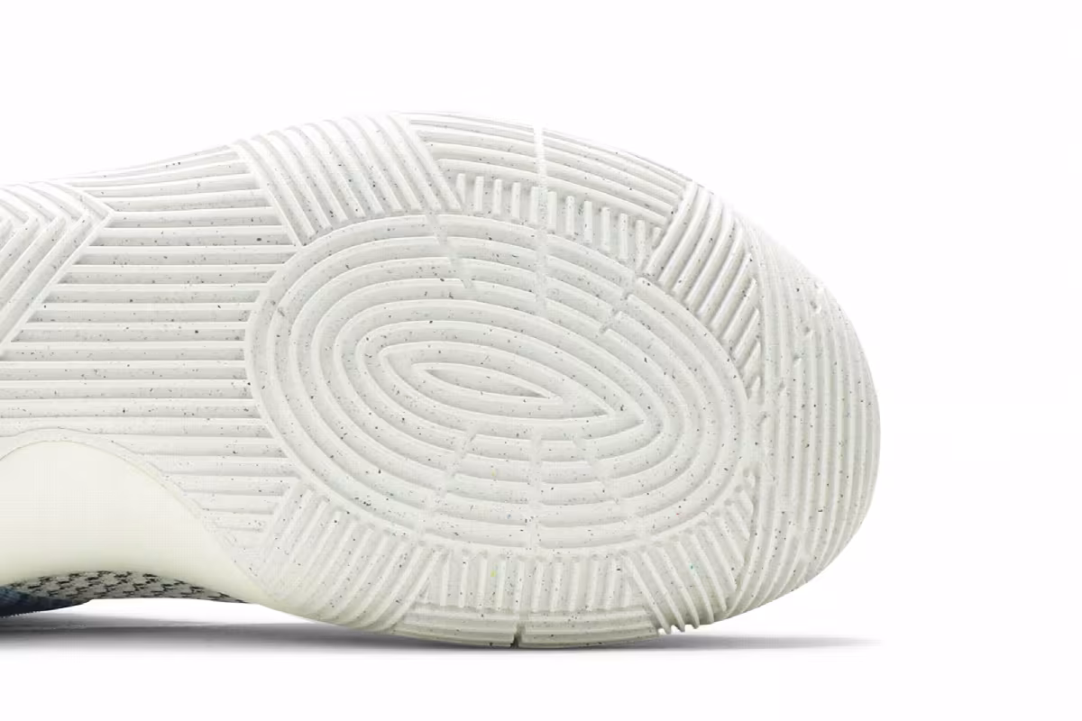 Nike Kyrie 2 Effect, view 6