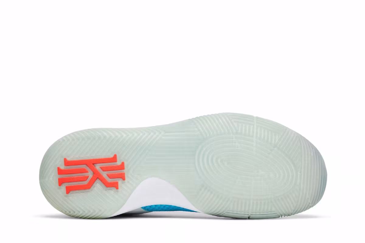 Nike Kyrie 2 Christmas, view 5