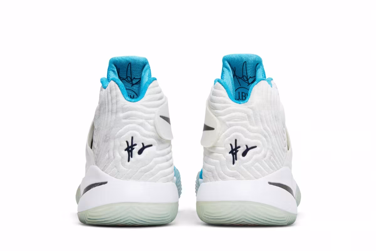 Nike Kyrie 2 Christmas, view 7