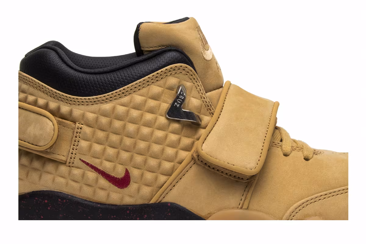Nike Air TR Cruz Wheat, view 3