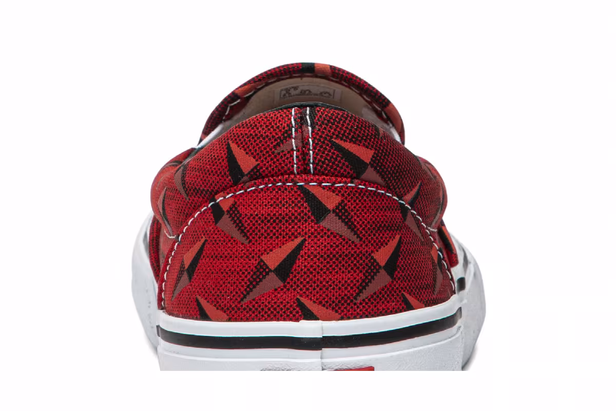 Vans Supreme x Classic Slip-On Pro Diamond Plate Red, view 8