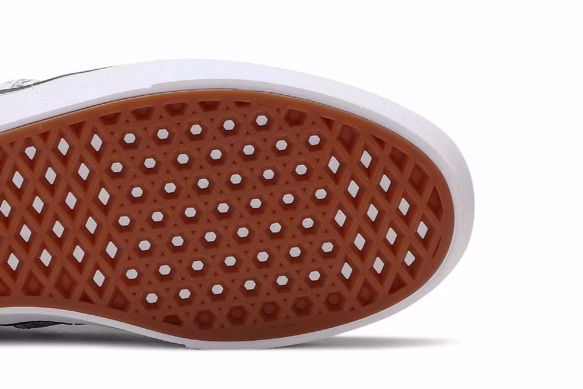 Harry Potter x Vans ComfyCush Era Newspaper, view 6