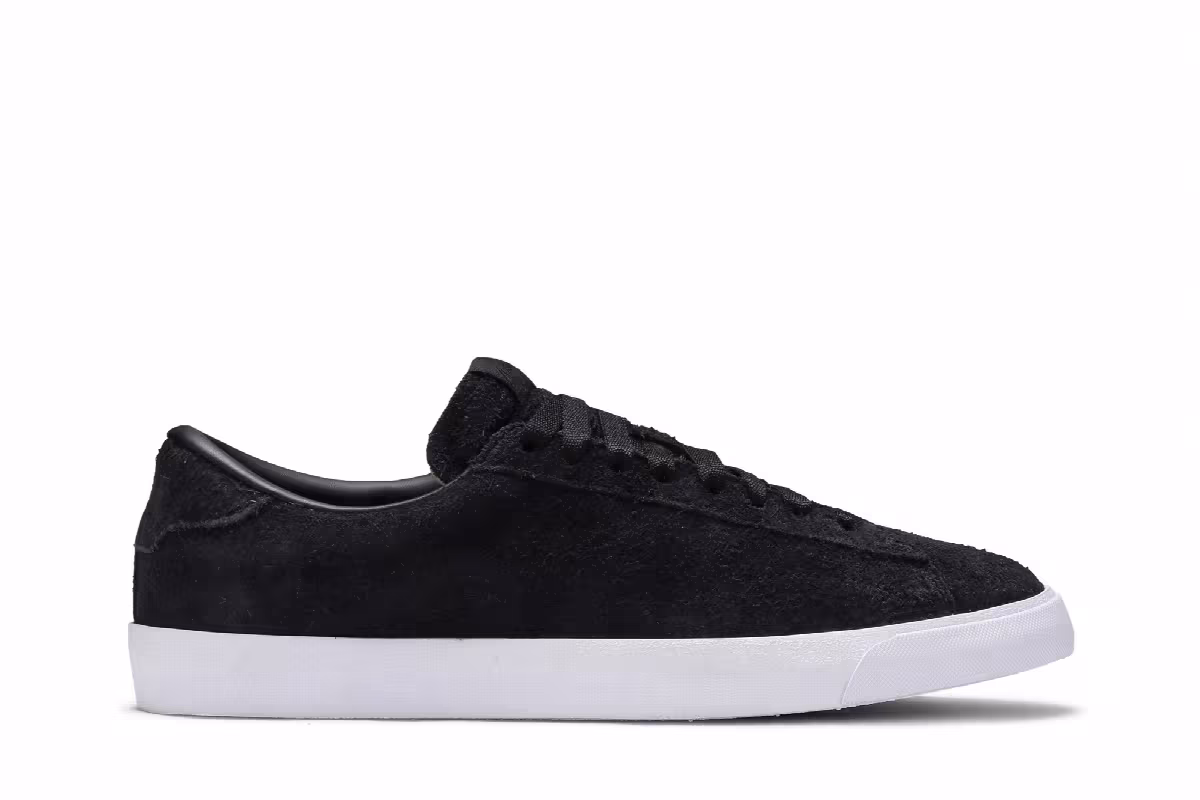 Fragment Design x Nike Tennis Classic AC SP Black Suede, view 2