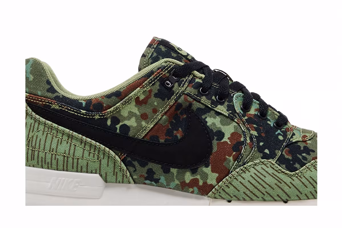 Nike Air Pegasus 89 German Reunification, view 3