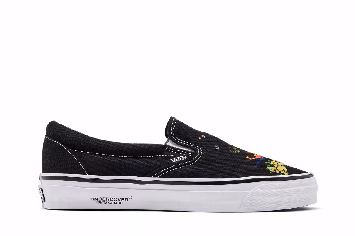 Undercover x Vans Classic Slip-On Black White, view 2