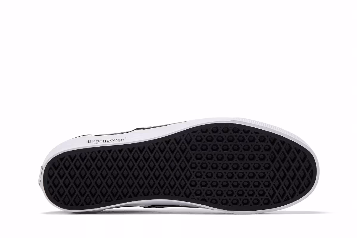 Undercover x Vans Classic Slip-On Black White, view 5