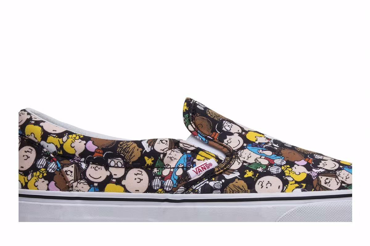Peanuts x Vans Classic Slip-On The Gang, view 3